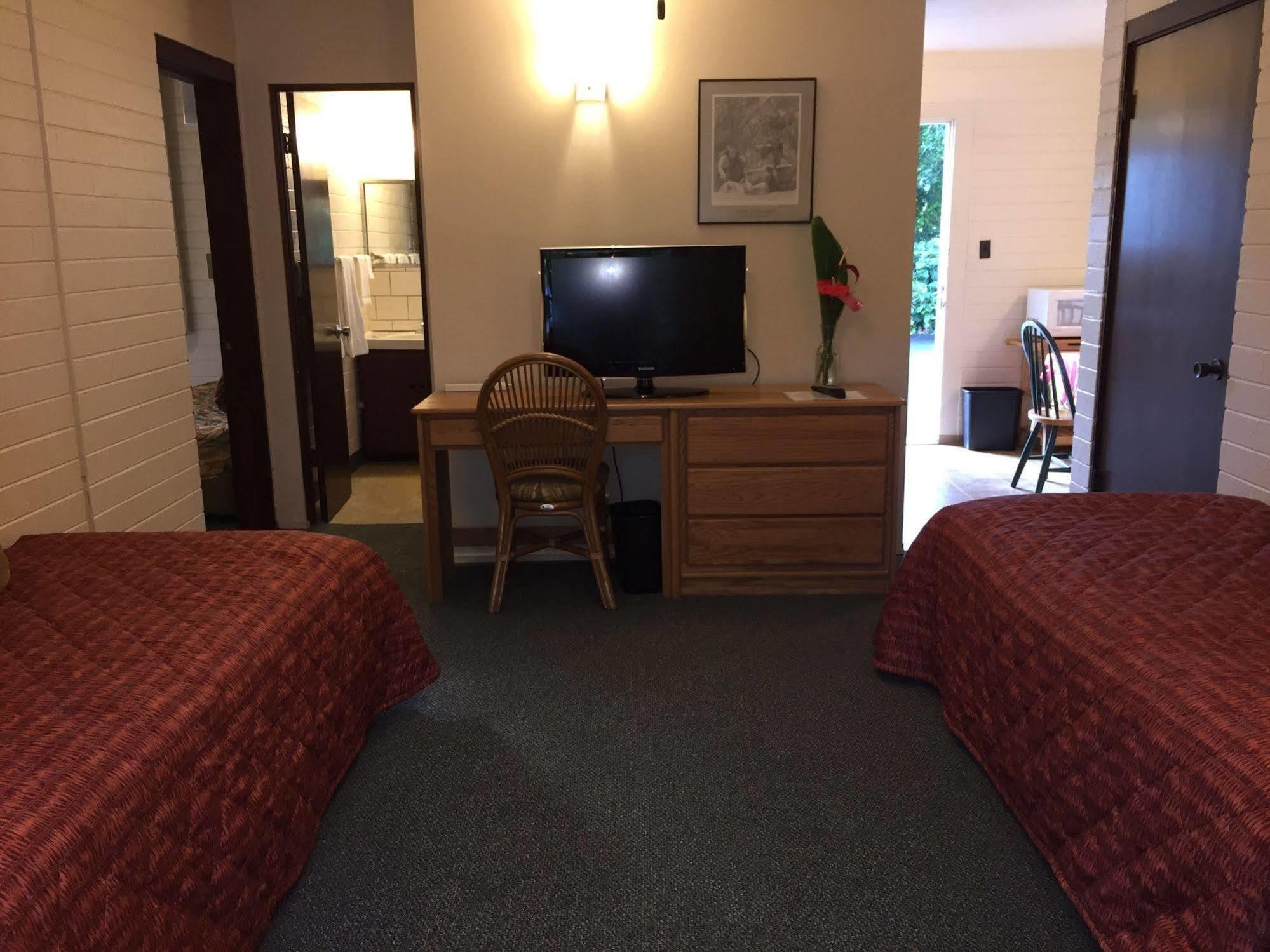 Dolphin Bay Hotel 希洛 外观 照片